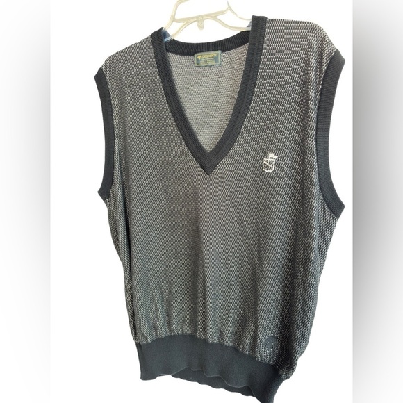 VTG Descente Golf  100% Cotton Gray & Black Sweater Vest
Kurt Cobain Mr Rodgers - Picture 3 of 10